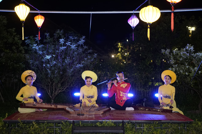 Góc 'Chợ quê làng tôi' yên bình trên hành trình về với cố đô Hoa Lư ảnh 3