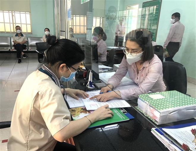 'Bơm' vốn rẻ kịp thời, tạo động lực cho doanh nghiệp phục hồi ảnh 1