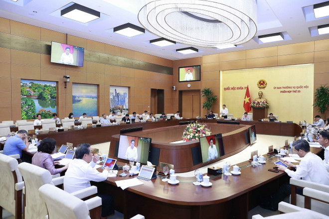 Kiên trì thực hiện mục tiêu ổn định kinh tế vĩ mô, kiểm soát lạm phát ảnh 1