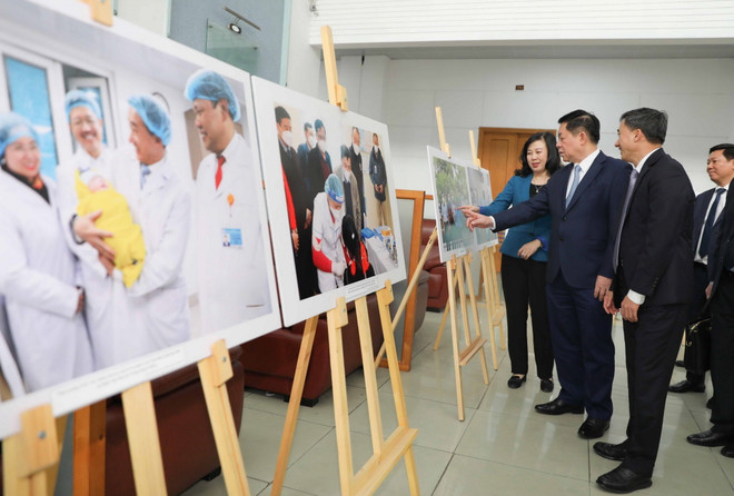 Dành nguồn lực xứng đáng để xây dựng, phát triển hệ thống bệnh viện ảnh 2