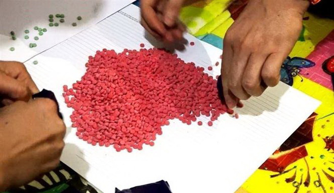 Triệt phá đường dây mua bán ma túy, bắt giữ 4 đối tượng ảnh 1