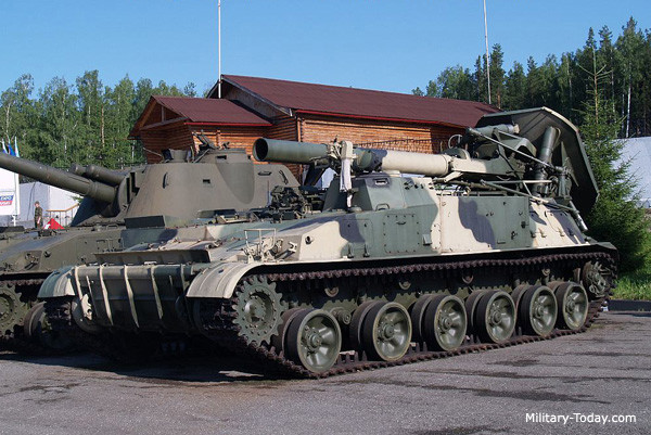 Sư đoàn pháo binh Nga mang súng cối tự động cực mạnh ra tập trận ảnh 1