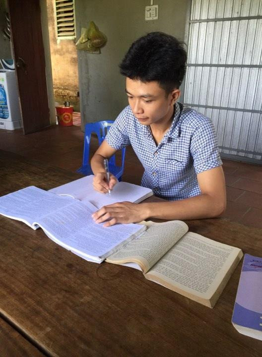 Bí quyết chinh phục điểm 10 môn Lịch sử của nam sinh xứ Thanh ảnh 2