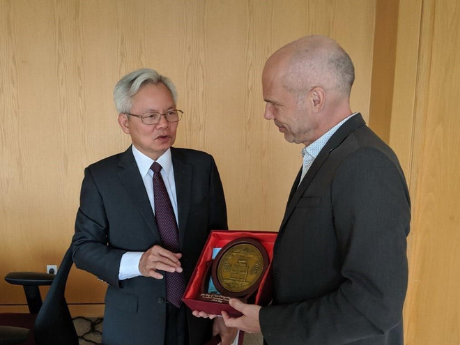 Việt Nam-Canada trao đổi kinh nghiệm tổ chức, quản lý nhà nước ảnh 2