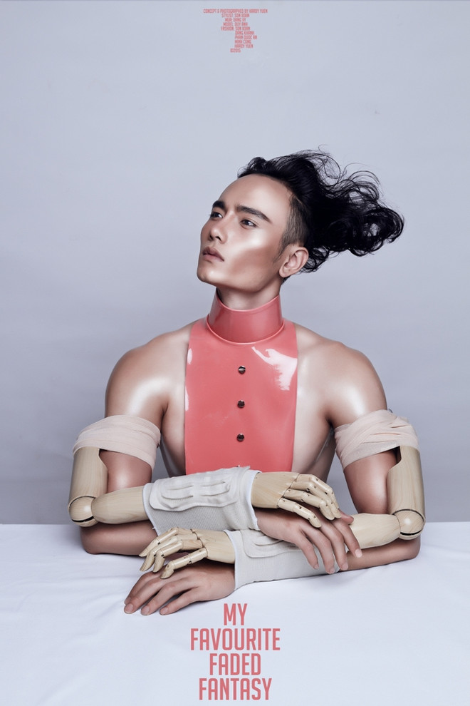 Á Quân Duy Anh lạ lẫm trong bộ hình thời trang tương lai ảnh 3