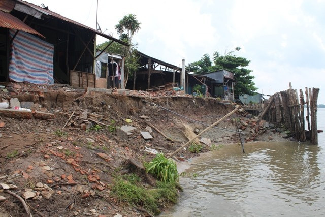 ​TP Hồ Chí Minh có 32 vị trí sạt lở bờ sông, kênh, rạch nguy hiểm ảnh 1