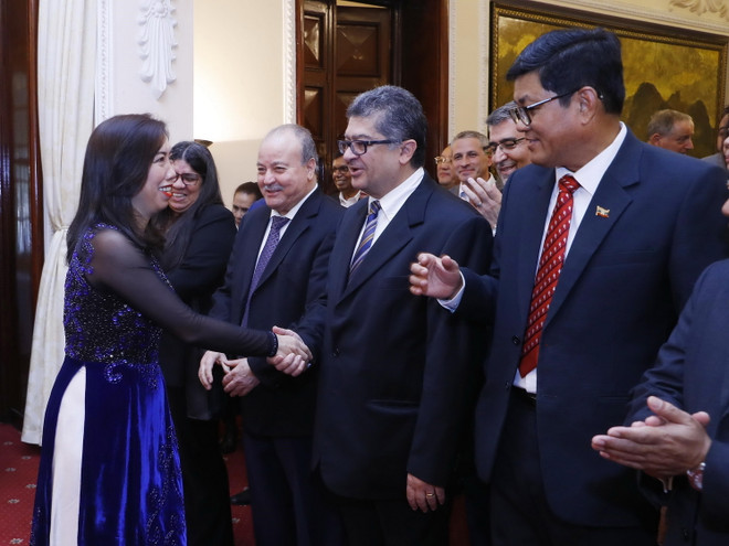 Bộ Ngoại giao gặp gỡ báo chí nước ngoài nhân dịp năm mới 2023 ảnh 2