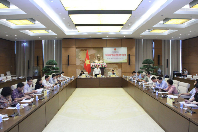 Ủy ban Pháp luật của Quốc hội thẩm tra Dự án Luật Lưu trữ sửa đổi ảnh 1