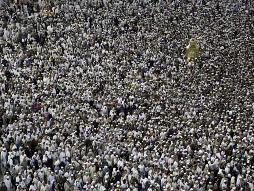 Saudi Arabia phát vòng tay nhận dạng cho người hành hương ảnh 1