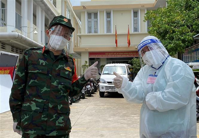 Từ thực tiễn chống dịch tại TP.HCM đến phương thức thích ứng an toàn ảnh 1