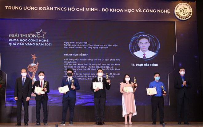 Vinh danh 10 cá nhân nhận giải thưởng khoa học công nghệ Quả cầu vàng ảnh 1