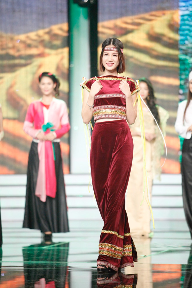 Liveshow 5 Hoa khôi Áo dài Việt Nam: Quế Chi ngậm ngùi dừng bước ảnh 19