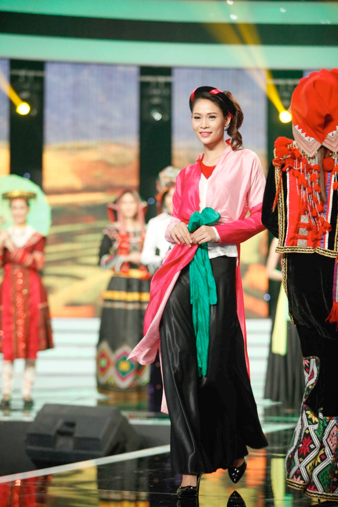 Liveshow 5 Hoa khôi Áo dài Việt Nam: Quế Chi ngậm ngùi dừng bước ảnh 13