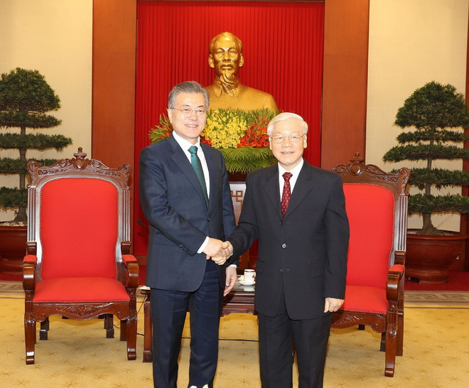 Tổng Bí thư Nguyễn Phú Trọng tiếp Tổng thống Hàn Quốc Moon Jae-in ảnh 1