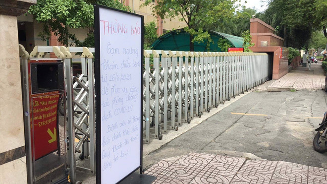 Bệnh viện Đại học Y dược TP.HCM tạm dừng khám bệnh do có ca dương tính ảnh 2