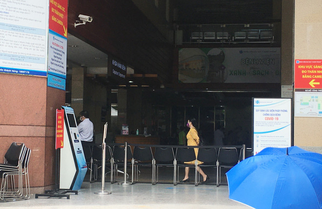 Bệnh viện Đại học Y dược TP.HCM tạm dừng khám bệnh do có ca dương tính ảnh 3