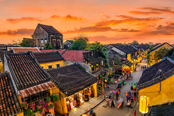 Trung tâm phố cổ Hội An đẹp như một bức tranh. (Ảnh: CTV/Vietnam+) VITM 2020: Lữ hành 'làm ấm' du lịch nội địa bằng nhiều tour hấp dẫn ảnh 2