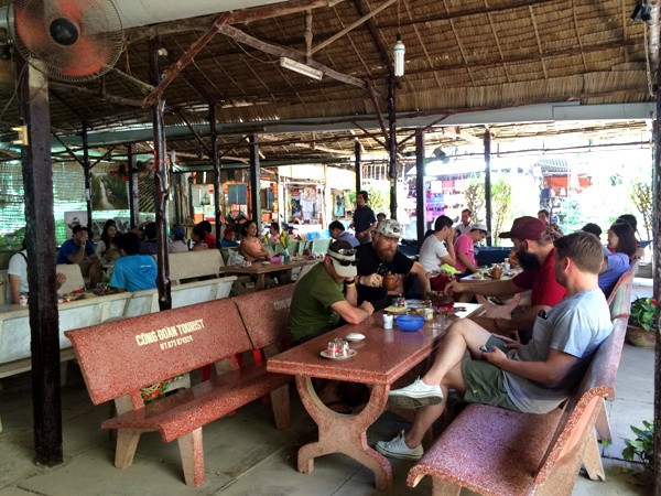 Trải nghiệm tour du lịch siêu tiết kiệm chỉ từ 250.000 đồng ảnh 2