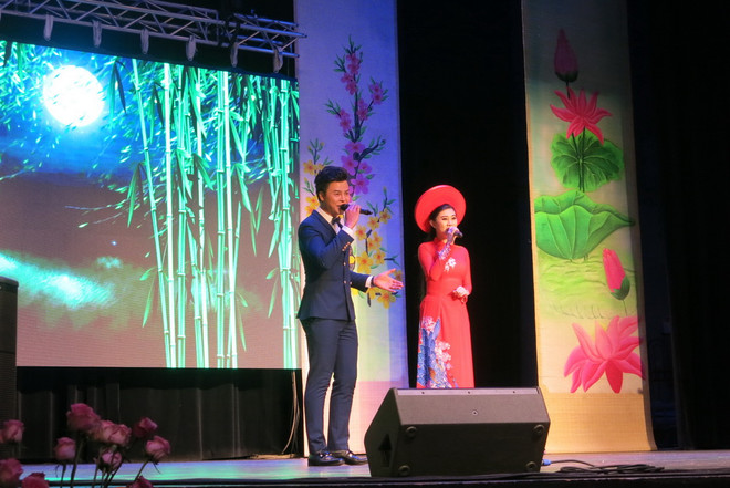 Chương trình nghệ thuật "Tình Xuân-Tình Đất nước" tại Budapest ảnh 2