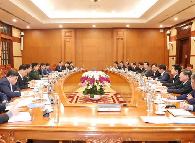 Quang cảnh buổi giao ban công tác. (Ảnh: Phương Hoa/TTXVN) Tạo điều kiện để nhân dân đón Tết vui tươi, an toàn, tiết kiệm ảnh 1