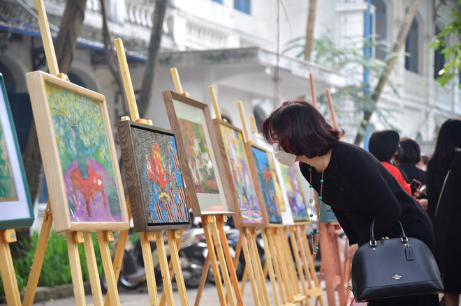 Triển lãm Tranh lịch đón Xuân của báo Nhân Dân: Trưng bày 59 tác phẩm ảnh 6