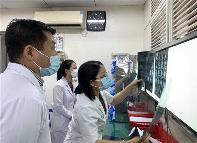 Gặp nữ bác sỹ duy nhất trong lĩnh vực phẫu thuật sọ não ở phía Nam ảnh 3