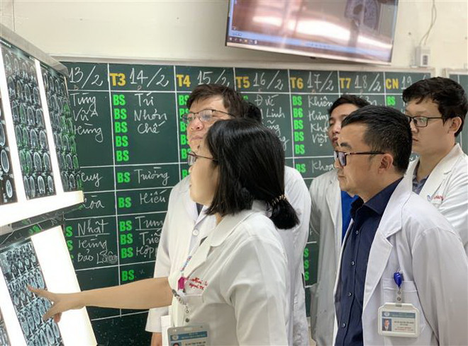 Gặp nữ bác sỹ duy nhất trong lĩnh vực phẫu thuật sọ não ở phía Nam ảnh 4