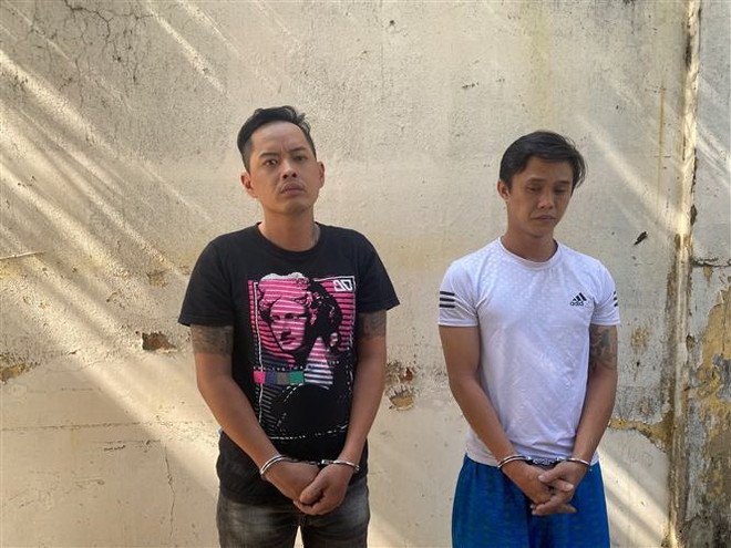 Vụ dùng súng cướp ngân hàng ở TP.HCM: Đối tượng còn lại ra đầu thú ảnh 2