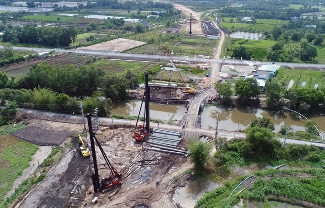 Gỡ vướng mắc, đẩy nhanh tiến độ cao tốc Trung Lương-Mỹ Thuận ảnh 1