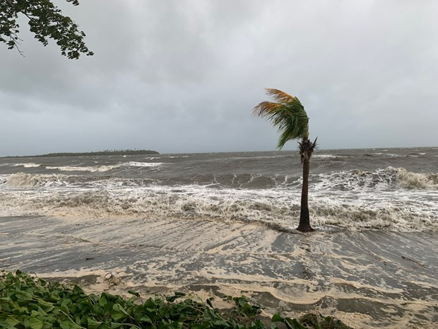 Bão Saga mạnh cấp 5 gây lở đất và ngập lụt tại nhiều nơi ở Fiji ảnh 1