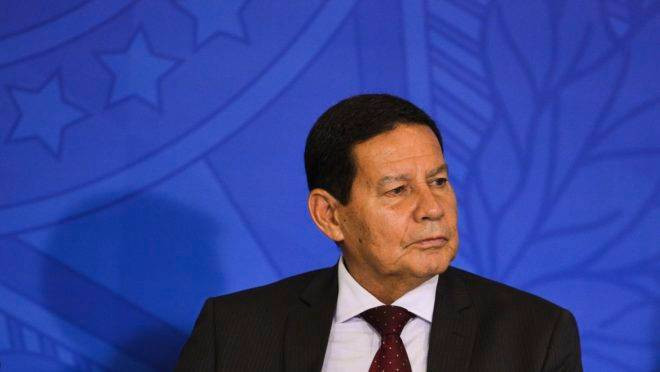 Phó Tổng thống Brazil dương tính với virus SARS-CoV-2 ảnh 1