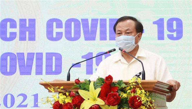 Hà Nội: Tiếp nhận tiền và hàng trị giá 20 tỷ đồng ủng hộ phòng dịch ảnh 1