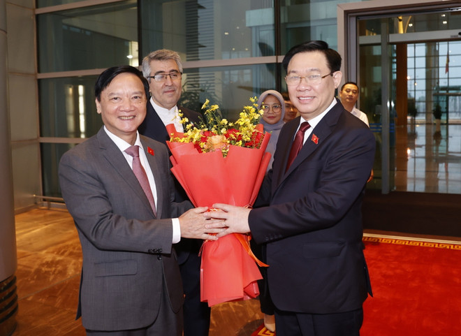 Chủ tịch Quốc hội lên đường tham dự AIPA-44, thăm Indonesia và Iran ảnh 1