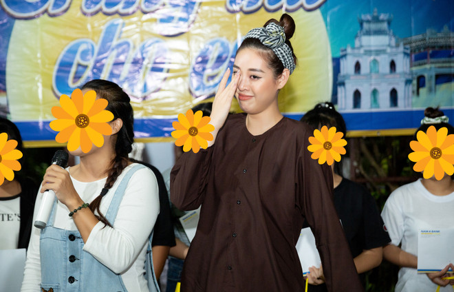 Hoa hậu Hoàn vũ Việt Nam tổ chức Trung Thu cho trẻ em gái thiệt thòi ảnh 1