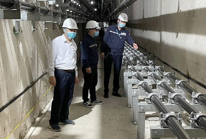 Thay thế cáp dầu bằng cáp khô ở tổ máy 2 Nhà máy thủy điện Hòa Bình ảnh 1