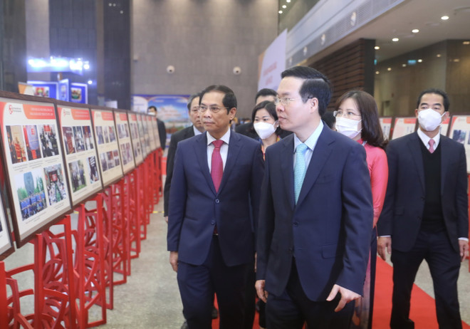 Tạo chuyển biến mới trong xây dựng Đảng và công tác Đảng ngoài nước ảnh 2