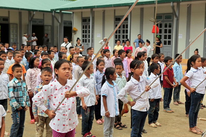 Thầy và trò vùng lũ Mường La sẵn sàng bước vào năm học mới ảnh 1