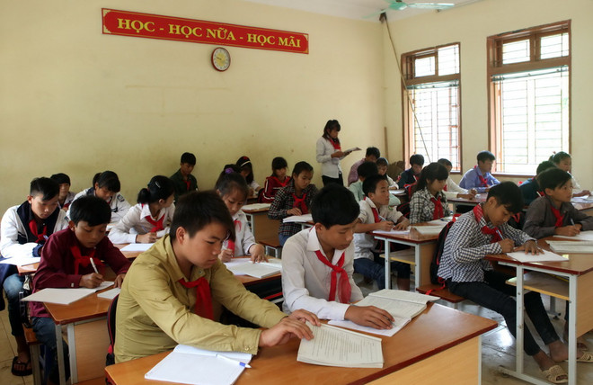 Thầy và trò vùng lũ Mường La sẵn sàng bước vào năm học mới ảnh 2