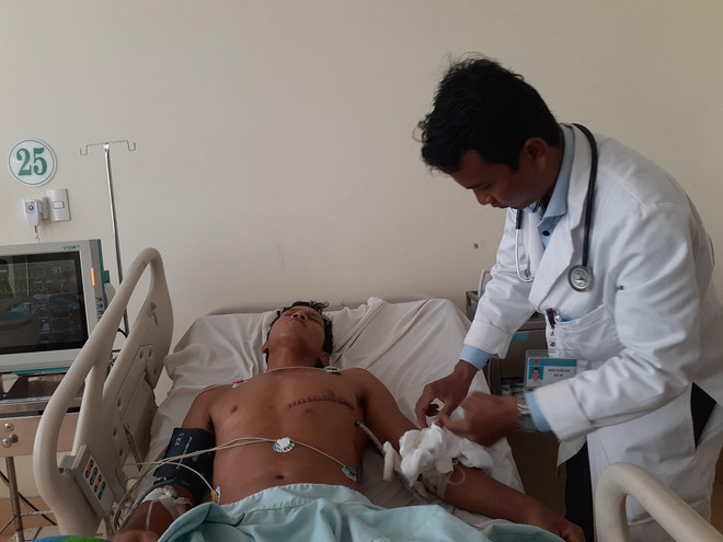 Bệnh viện Bà Rịa cứu sống bệnh nhân bị đâm thủng tim, ngưng thở ảnh 1