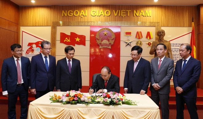 Thủ tướng: Ngành ngoại giao cần làm tốt 5 nhiệm vụ chính trị ảnh 2