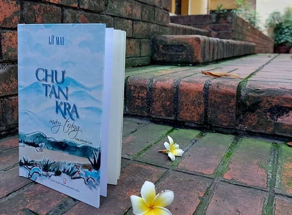 Trường ca 'Chư Tan Kra mây trắng' của nhà báo, nhà thơ Lữ Mai. Nhà báo, nhà thơ Lữ Mai ra mắt trường ca về trận đánh Chư Tan Kra ảnh 1