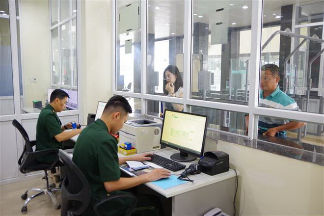 Khôi phục hoạt động xuất, nhập cảnh tại cặp cửa khẩu Tà Lùng-Thủy Khẩu ảnh 1