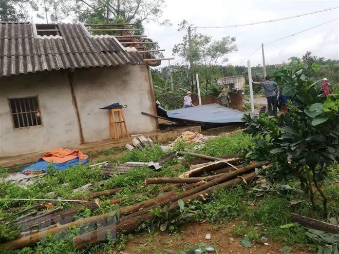 Tuyên Quang: Mưa dông kèm mưa đá, hơn 410 ngôi nhà bị tốc mái ảnh 1