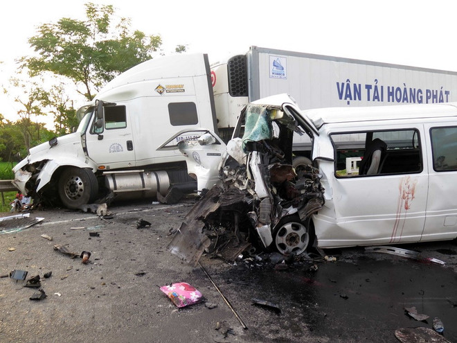 Vụ tai nạn khiến 13 người tử vong: Chung tay hỗ trợ gia đình nạn nhân ảnh 1