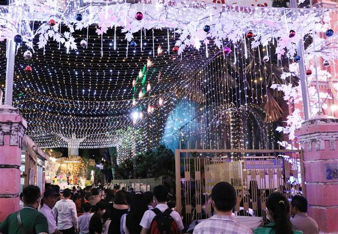 TP.HCM: Mùa Giáng sinh 2020 an vui trong một năm nhiều biến động ảnh 2