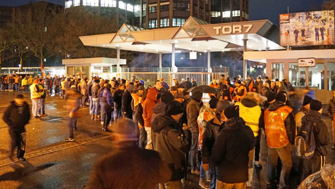 Công nhân ngành luyện kim tại Đức tiếp tục đình công ngày thứ ba ảnh 1