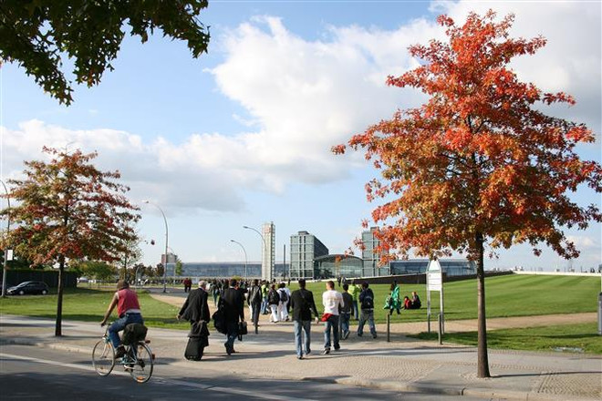 Đức: Ngày càng nhiều người dân lo sợ chiến tranh ảnh 1