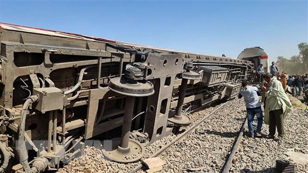 Hy Lạp tích cực tìm kiếm, cứu nạn trong vụ tai nạn đường sắt ảnh 1