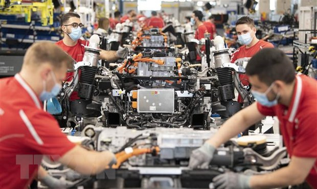 Đức: Triển vọng kinh tế sáng hơn nhưng chưa hết u ám ảnh 1