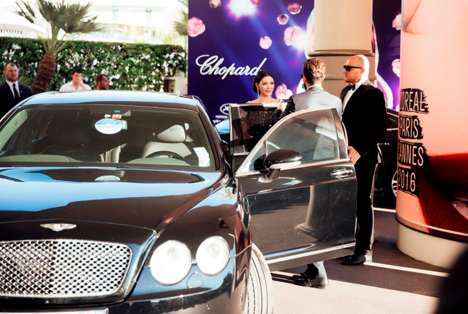 Lý Nhã Kỳ lộng lẫy phong cách Cleopartra trên thảm đỏ Cannes ảnh 8